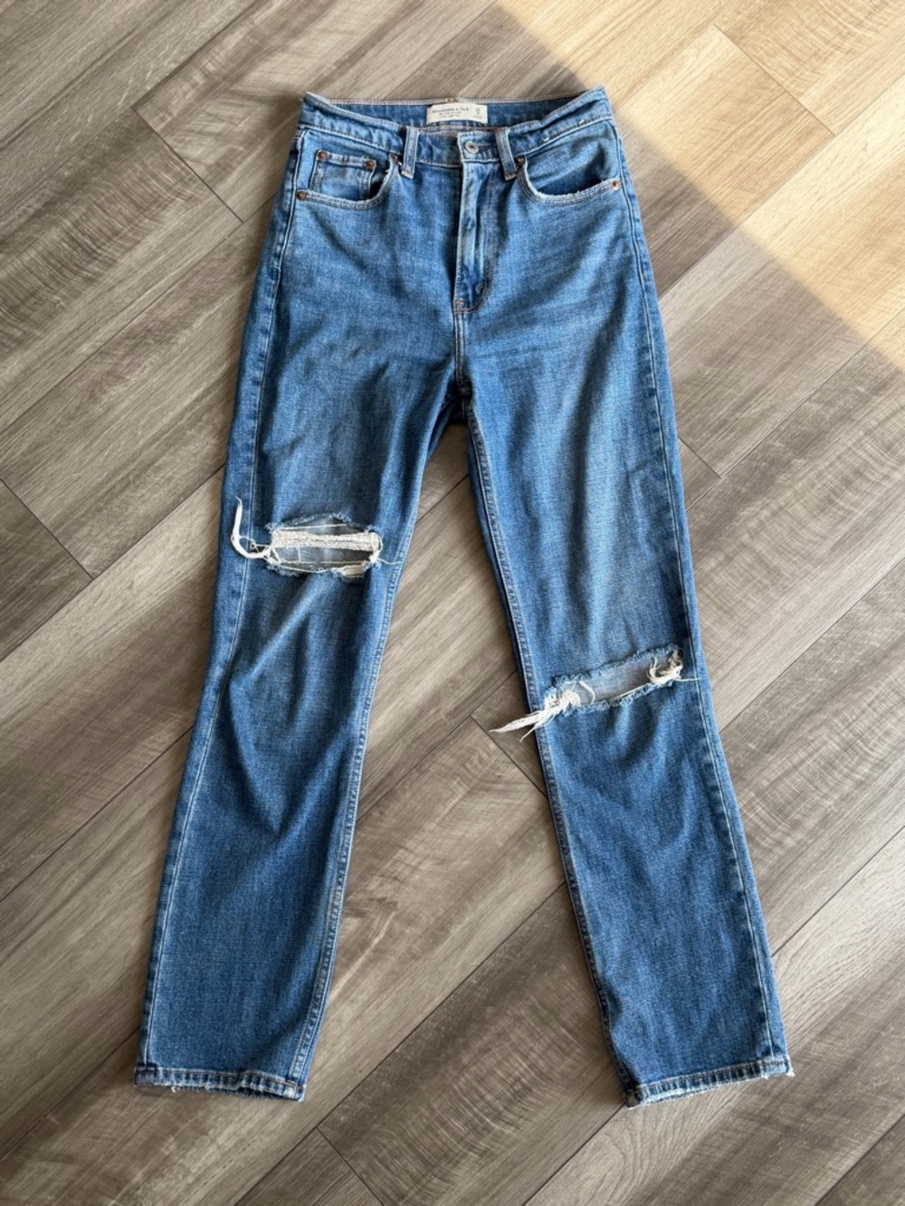 Abercrombie & Fitch The Ankle Straight Ultra High Rise Distressed Jeans Sz 25/0L - Picture 2 of 4
